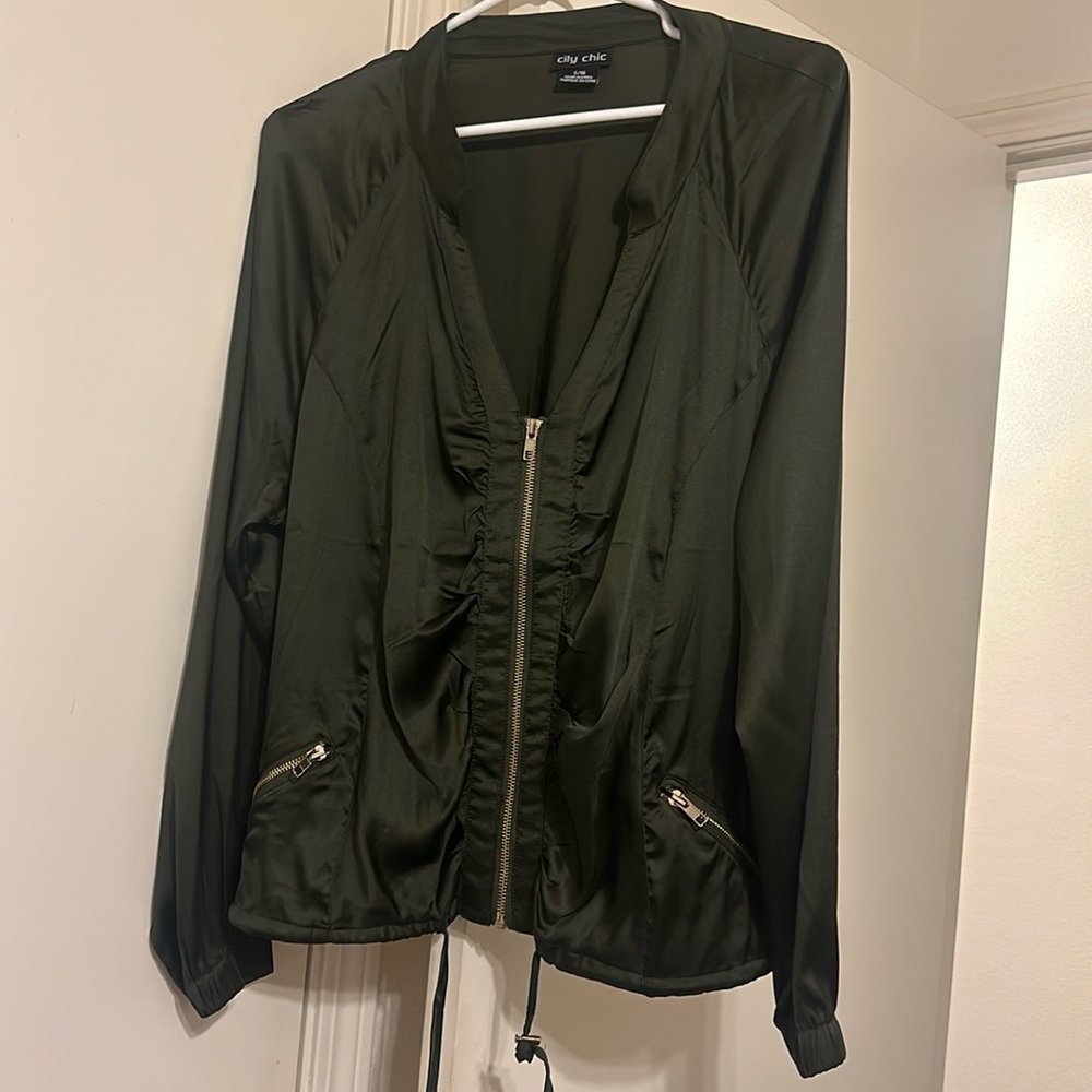 City Chic Size 16 or XL Olive Green Lightweight Jacket or Gold Zippered Blouse